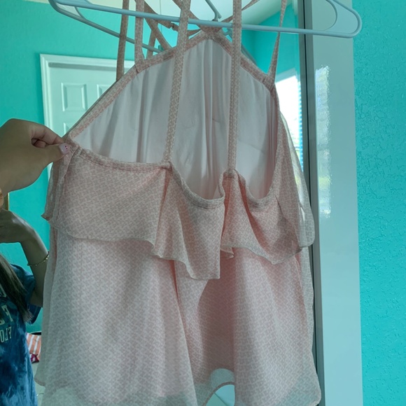 HOLLISTER, EXPRESS, & HIPPIE ROSE NEUTRAL PINK TANK TOPS BUNDLE - Picture 3 of 9